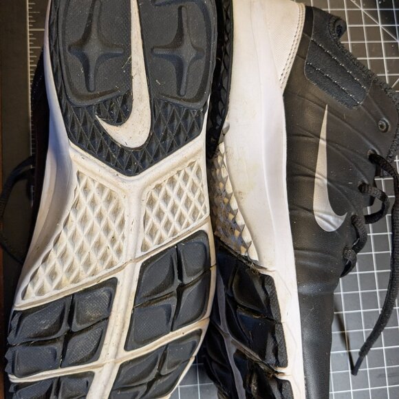 Nike Women's FI Impact 2 Spikeless Waterproof Golf Shoes - Picture 2 of 5